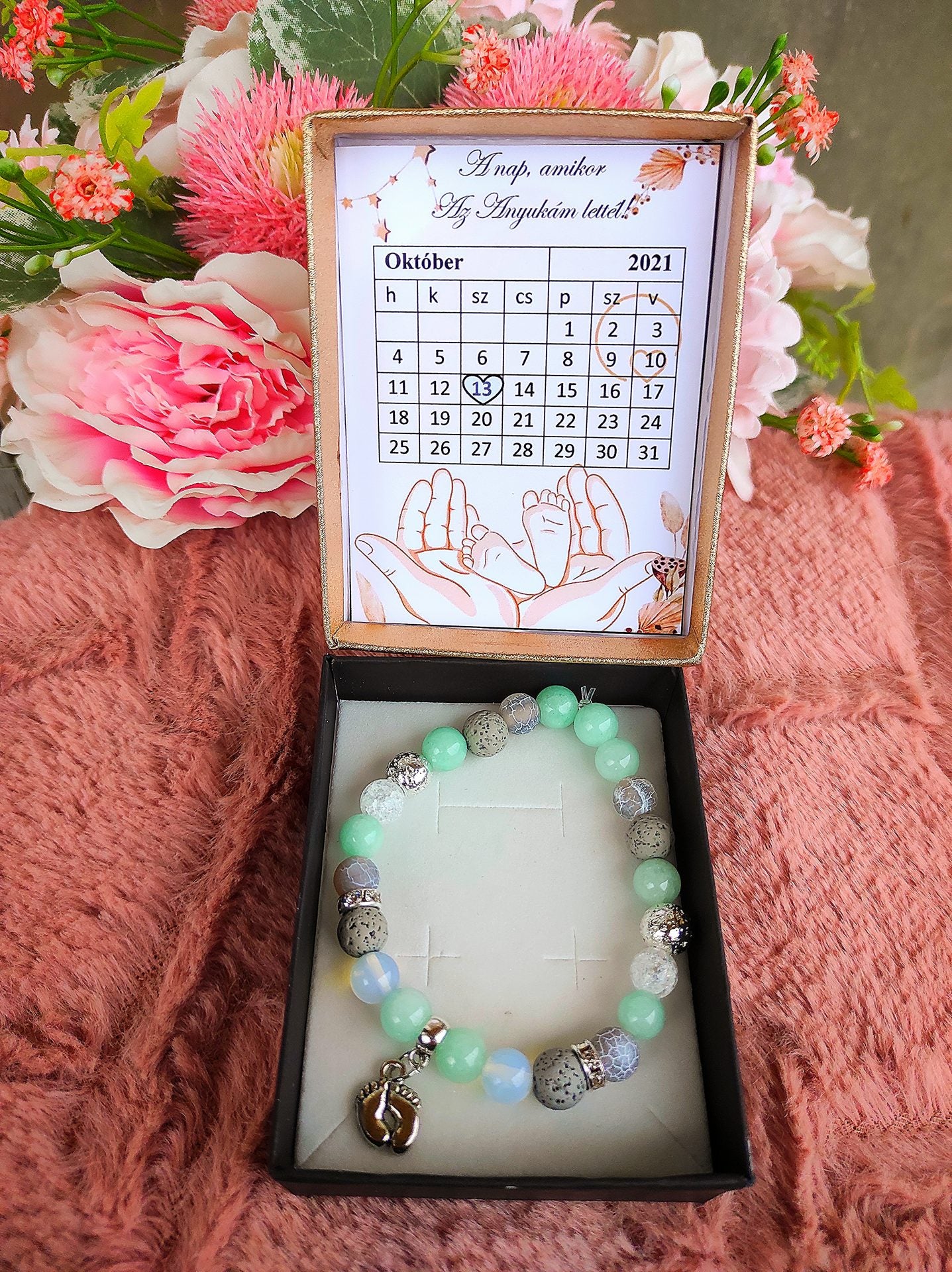 Babatalpas emlékörző karkötő